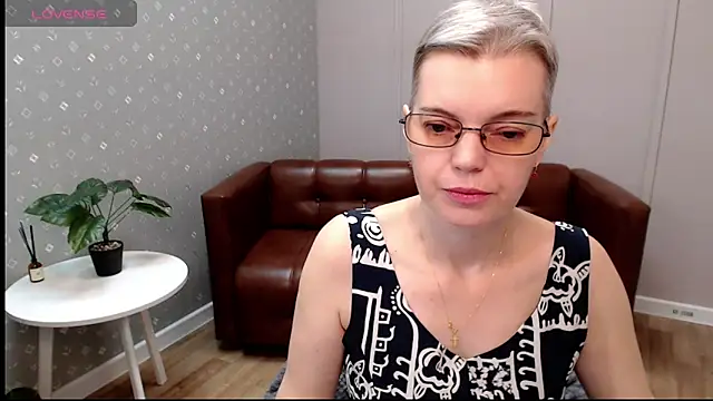 Snapshot of Cutie_Erikaa1 chatting on 11-29-25, 02:23 Cutie Erikaa1 online show from 11-29-25, 02:23