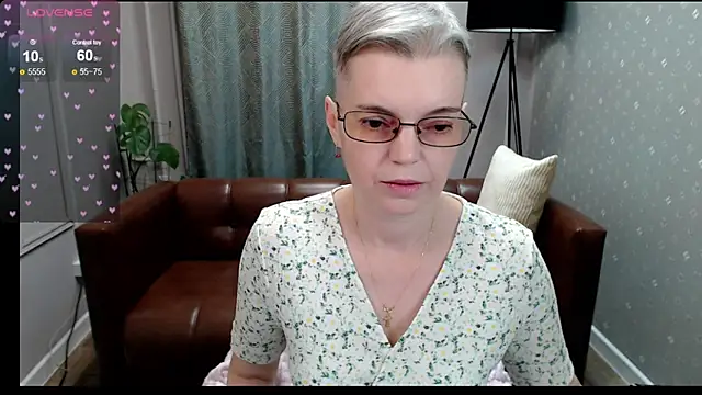 Snapshot of Cutie_Erikaa1 chatting on 11-08-25, 09:46 Cutie Erikaa1 online show from 11-08-25, 09:46