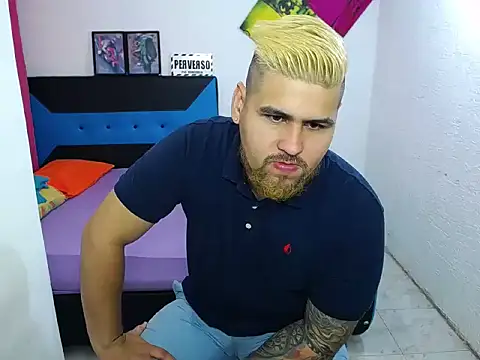 Snapshot of pitbullveryhot chatting on 12-04-24, 02:09 pitbullveryhot online show from 12-04-24, 02:09