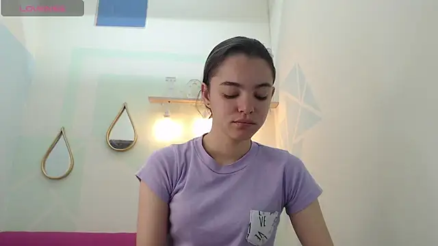 Mia-kalinfa online show from 01-22-25, 12:38