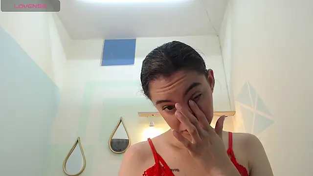 Mia-kalinfa online show from 02-13-25, 01:05