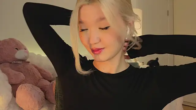 Snapshot of milli_sun_ chatting on 02-07-26, 05:15 milli sun online show from 02-07-26, 05:15