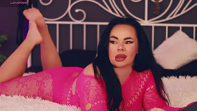 MissLilaa online show from 11-26-25, 04:40