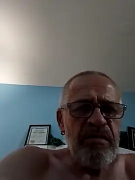 Snapshot of geilerschwanz64 chatting on 02-19-25, 07:17 geilerschwanz64 online show from 02-19-25, 07:17