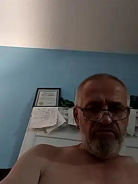 Snapshot of geilerschwanz64 chatting on 03-22-25, 02:05 geilerschwanz64 online show from 03-22-25, 02:05