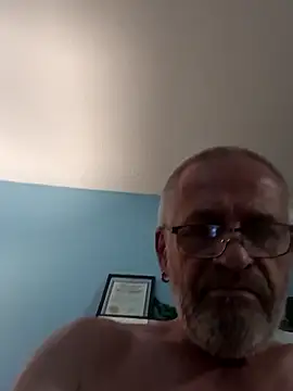 Snapshot of geilerschwanz64 chatting on 03-17-25, 10:40 geilerschwanz64 online show from 03-17-25, 10:40