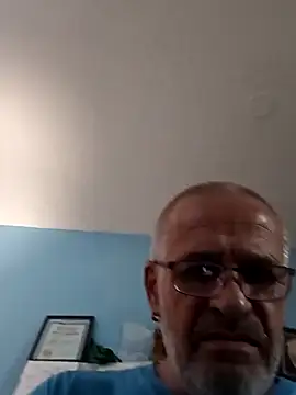 Snapshot of geilerschwanz64 chatting on 02-12-25, 02:03 geilerschwanz64 online show from 02-12-25, 02:03