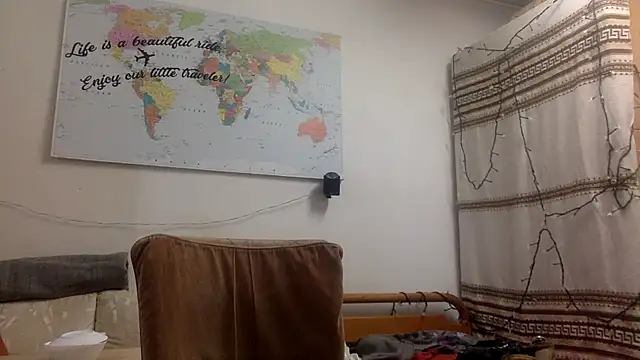 TowaFreespirit online show from 12-04-24, 03:48