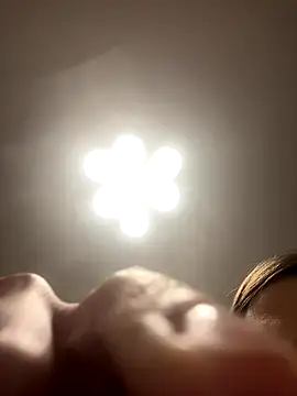 Janet Welder online show from 12-14-25, 09:42