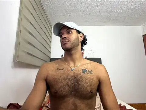 Snapshot of Lebronbig chatting on 05-09-26, 03:54 Lebronbig online show from 05-09-26, 03:54
