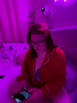 Snapshot of Tallulah-mae-xoxox chatting on 11-22-25, 11:25 Tallulah-mae-xoxox online show from 11-22-25, 11:25