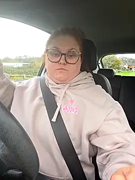 Snapshot of Tallulah-mae-xoxox chatting on 11-29-25, 01:22 Tallulah-mae-xoxox online show from 11-29-25, 01:22