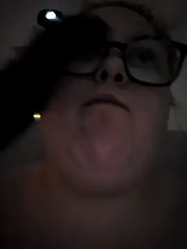 Snapshot of Tallulah-mae-xoxox chatting on 11-19-25, 08:58 Tallulah-mae-xoxox online show from 11-19-25, 08:58