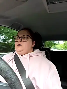 Snapshot of Tallulah-mae-xoxox chatting on 09-17-25, 12:18 Tallulah-mae-xoxox online show from 09-17-25, 12:18