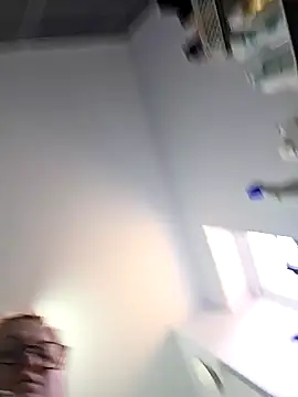 Snapshot of Tallulah-mae-xoxox chatting on 09-22-25, 02:45 Tallulah-mae-xoxox online show from 09-22-25, 02:45