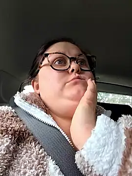 Snapshot of Tallulah-mae-xoxox chatting on 12-21-25, 01:46 Tallulah-mae-xoxox online show from 12-21-25, 01:46