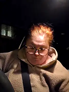 Snapshot of Tallulah-mae-xoxox chatting on 12-05-25, 05:00 Tallulah-mae-xoxox online show from 12-05-25, 05:00