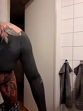 tattooedtwc online show from 04-02-26, 04:13