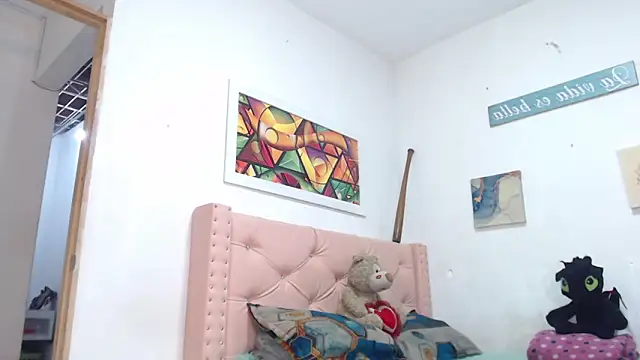 Snapshot of princes_bigcock_1 chatting on 03-04-26, 04:42 princes bigcock 1 online show from 03-04-26, 04:42