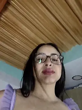 aleejhandraa online show from 11-09-25, 09:19