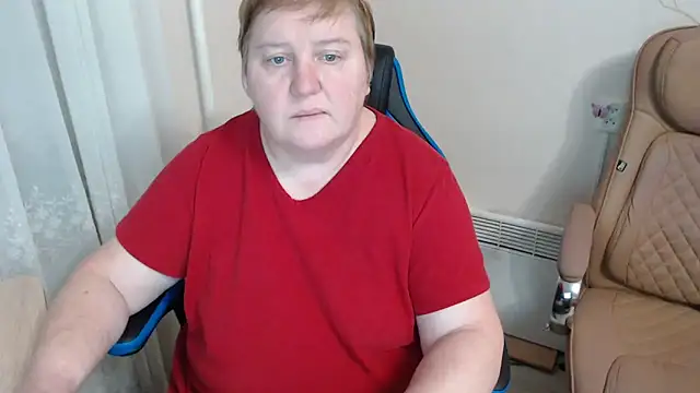 Snapshot of Limonka-Fire chatting on 02-15-26, 06:18 Limonka-Fire online show from 02-15-26, 06:18