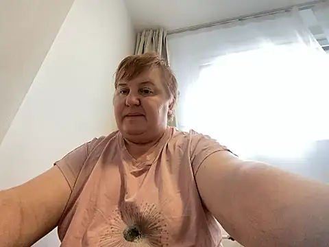 Snapshot of Limonka-Fire chatting on 02-06-25, 01:32 Limonka-Fire online show from 02-06-25, 01:32