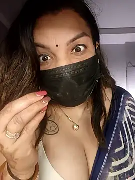 Snapshot of Archi-07 chatting on 01-15-26, 06:33 Archi-07 online show from 01-15-26, 06:33