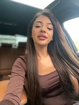 Snapshot of LaraVegas_ chatting on 09-17-25, 05:53 LaraVegas online show from 09-17-25, 05:53