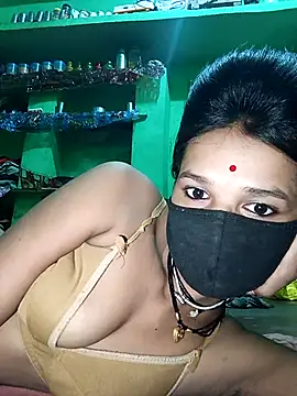 Snapshot of Hoty_girl_143 chatting on 09-14-25, 01:17 Hoty girl 143 online show from 09-14-25, 01:17