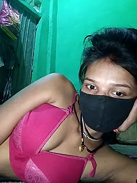 Snapshot of Hoty_girl_143 chatting on 10-25-25, 02:11 Hoty girl 143 online show from 10-25-25, 02:11