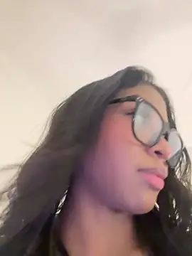 IamCrystal2 online show from 12-23-25, 03:39