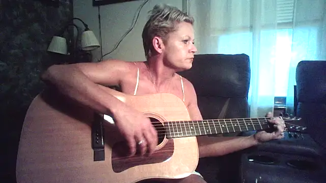 Snapshot of jadegilf1 chatting on 05-22-26, 08:40 jadegilf1 online show from 05-22-26, 08:40