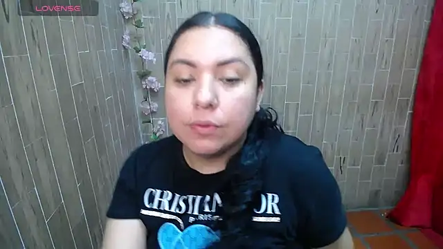 Snapshot of solyeria chatting on 07-06-26, 03:14 solyeria online show from 07-06-26, 03:14