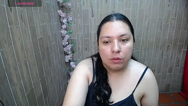 Snapshot of solyeria chatting on 05-31-26, 06:09 solyeria online show from 05-31-26, 06:09