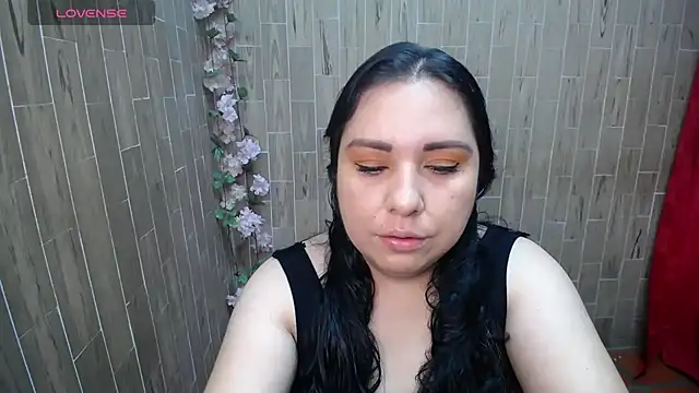 Snapshot of solyeria chatting on 07-31-26, 10:07 solyeria online show from 07-31-26, 10:07
