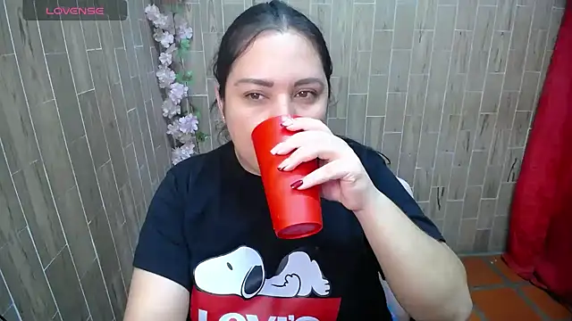 Snapshot of solyeria chatting on 06-03-26, 12:33 solyeria online show from 06-03-26, 12:33