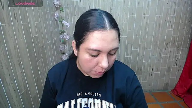 Snapshot of solyeria chatting on 07-05-26, 06:53 solyeria online show from 07-05-26, 06:53