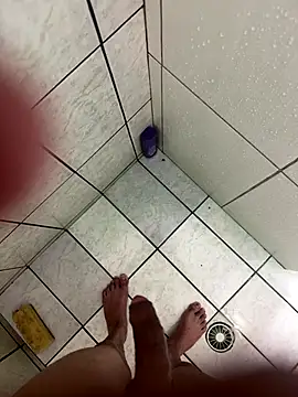 Snapshot of dixxsamuek chatting on 10-21-25, 01:16 dixxsamuek online show from 10-21-25, 01:16