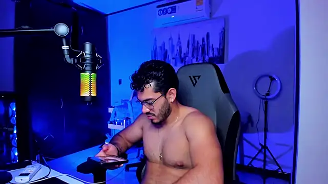 BrunoD31 online show from 11-21-25, 01:59