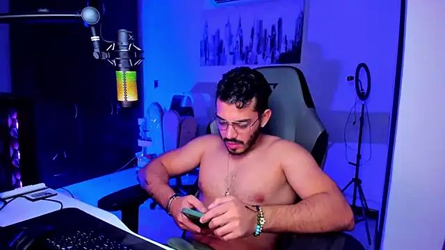 BrunoD31 online show from 12-20-25, 02:36