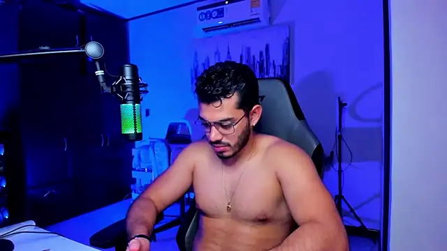 BrunoD31 online show from 11-07-25, 04:06