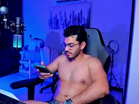 BrunoD31 online show from 04-12-26, 03:21