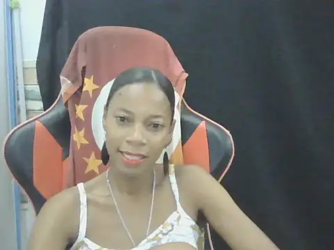 Snapshot of adele-33 chatting on 11-07-25, 11:41 adele-33 online show from 11-07-25, 11:41