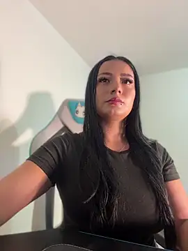 missycanoo online show from 06-17-26, 01:49