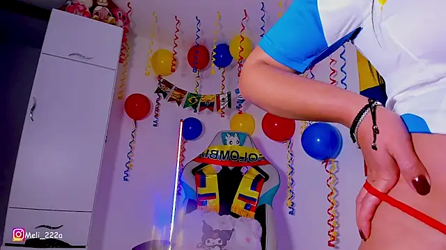 missycanoo online show from 06-18-26, 02:32