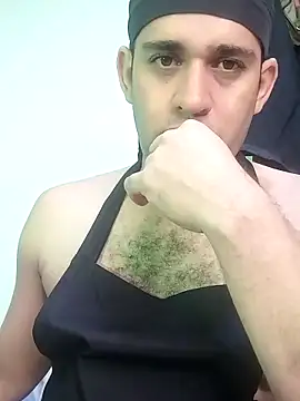 Snapshot of CRISTHIAN_GREY01 chatting on 02-09-25, 06:11 CRISTHIAN GREY01 online show from 02-09-25, 06:11