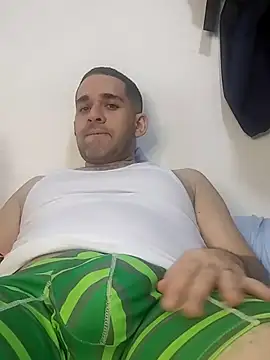 Snapshot of CRISTHIAN_GREY01 chatting on 03-15-25, 05:41 CRISTHIAN GREY01 online show from 03-15-25, 05:41