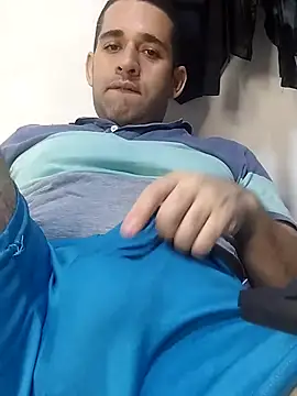 Snapshot of CRISTHIAN_GREY01 chatting on 02-28-25, 05:26 CRISTHIAN GREY01 online show from 02-28-25, 05:26