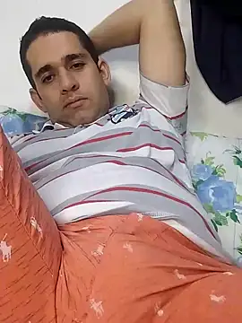 Snapshot of CRISTHIAN_GREY01 chatting on 03-07-25, 05:29 CRISTHIAN GREY01 online show from 03-07-25, 05:29