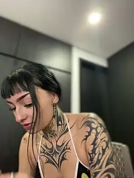 Annie LS online show from 03-11-25, 03:36